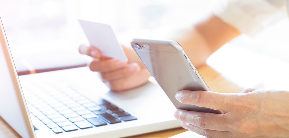 <p>Embedded finance expands payments options,&nbsp;helps reduce merchant risk</p>
